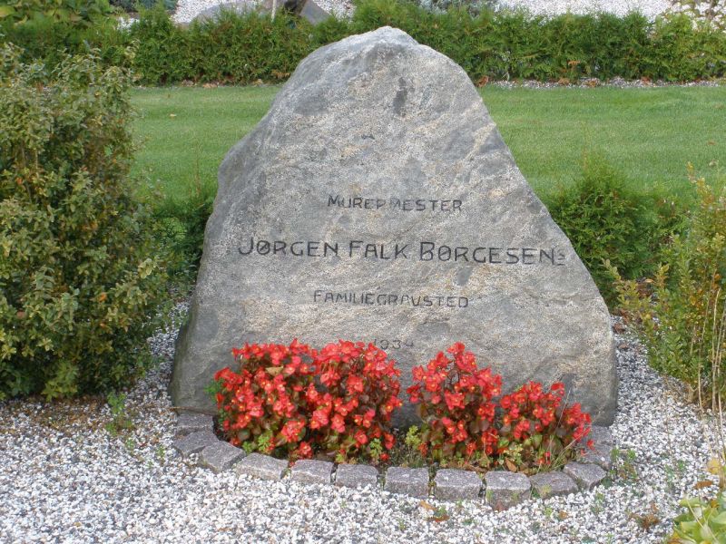 Joergen Falk Boergesen's familiegravsted.JPG
